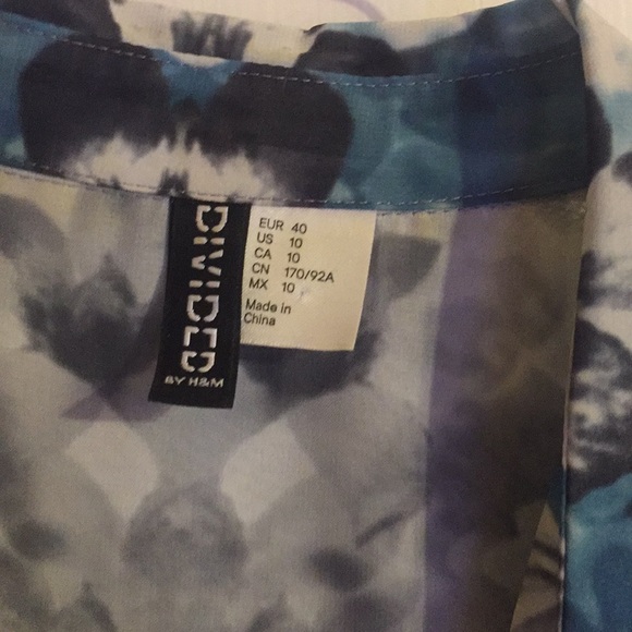 Beautiful Sheer Floral Blouse in Stunning Colors - Picture 2 of 6